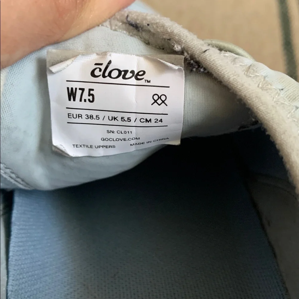 Clove Women's Nursing Shoes Periwinkle Blue Size 7.5